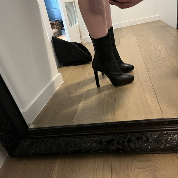 ❌ SOLD ❌ Saint Laurent Platform Boots in Black Leather - Picture 8 of 9
